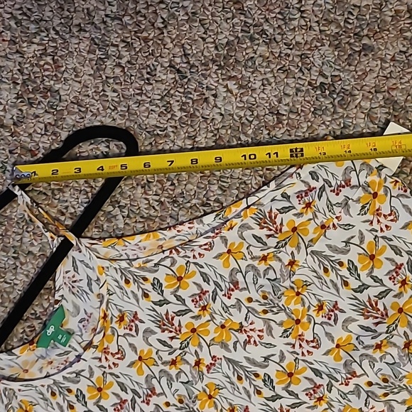 DIP BRAND WOMENS PLUS SIZE YELLOW FLORAL SLEEVELESS SUMMER TOP SIZE 3X - Picture 12 of 12